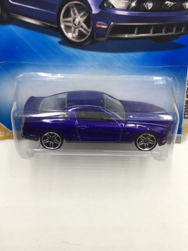 2009 Hot Wheels #41 2010 Ford Mustang GT Blue JJ3 Fashion